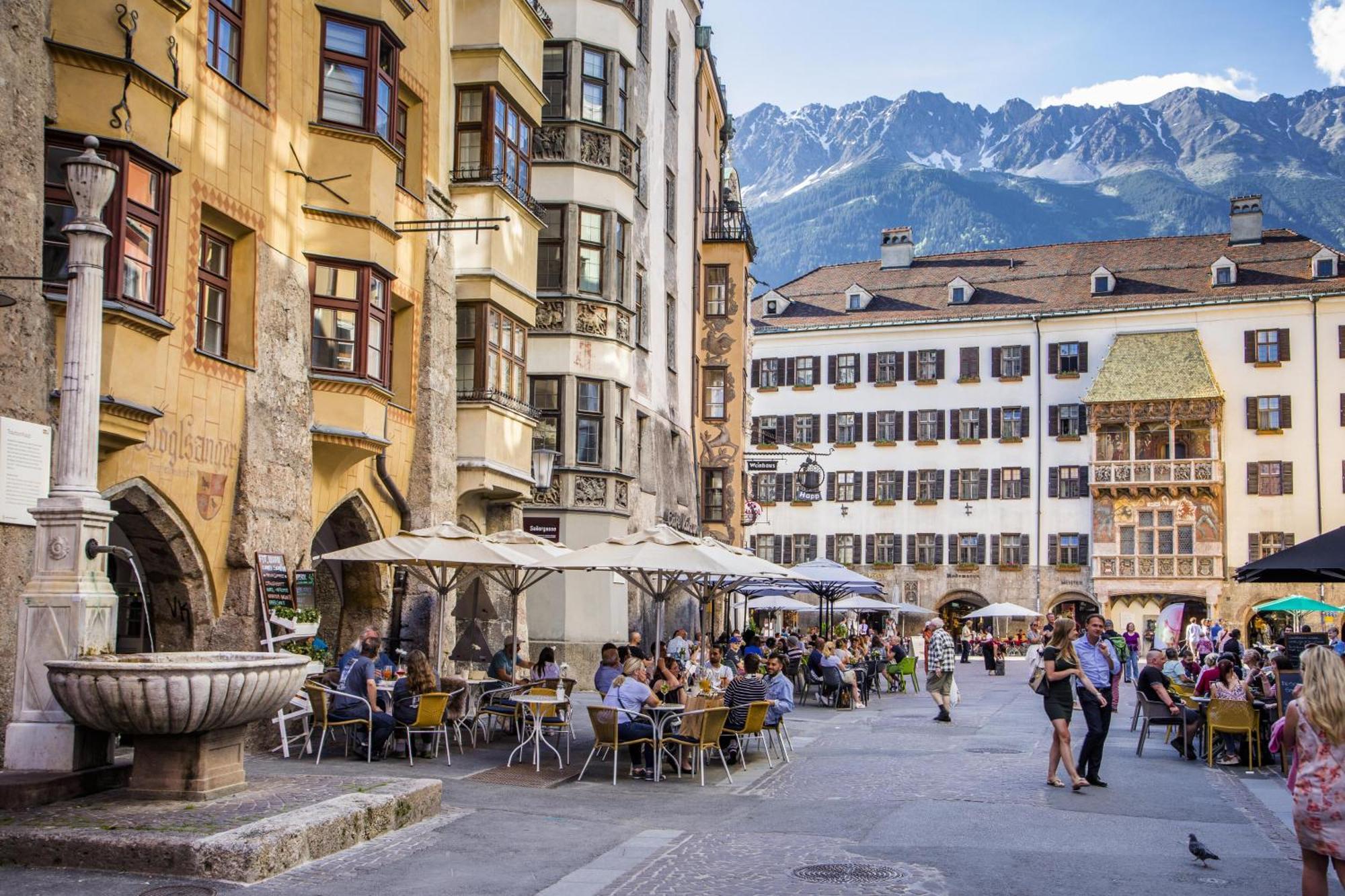 Altstadthotel Weisses Kreuz Innsbruck Exterior photo